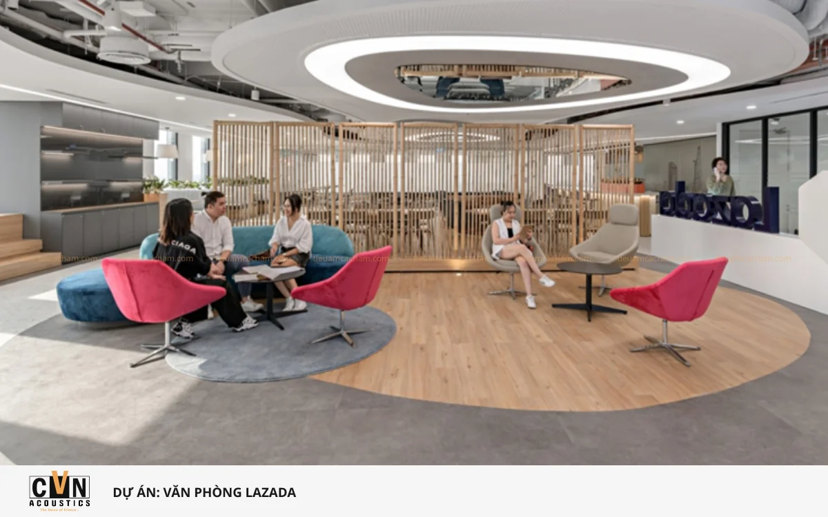 5. VAN PHONG LAZADA 1